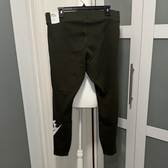 Nike Dark Green Leggings with White Accents - Picture 13 of 13